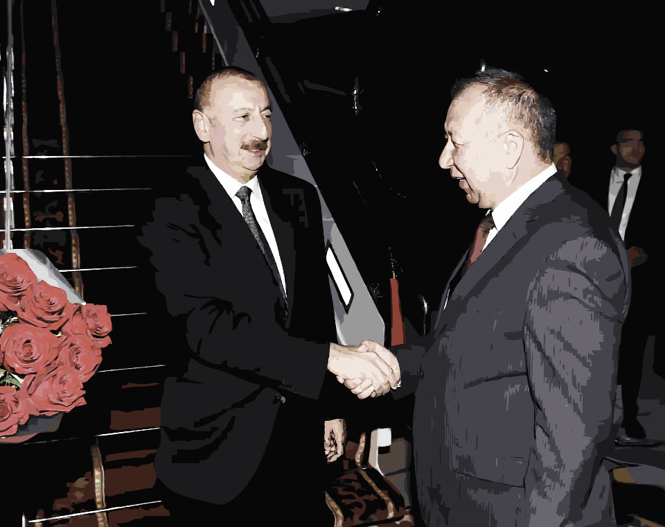 Ilham Aliyev, Aserbaidschans Präsident, gibt einen Handschlag